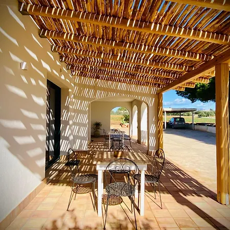 Bed and breakfast Casale Laurus