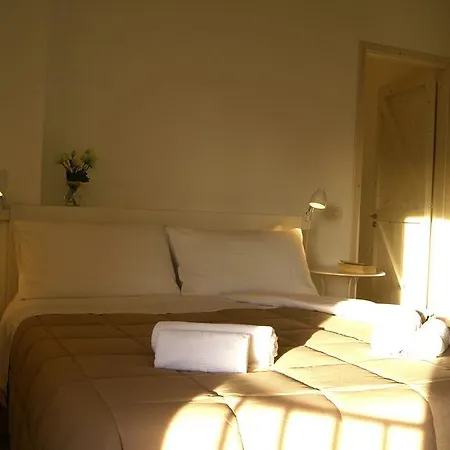 Casale Laurus Locogrande