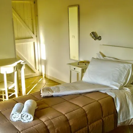 Bed and Breakfast Casale Laurus