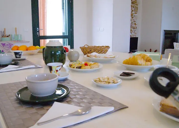 卡萨莱劳勒斯住宿加早餐旅馆 住宿加早餐酒店 罗戈·格兰德