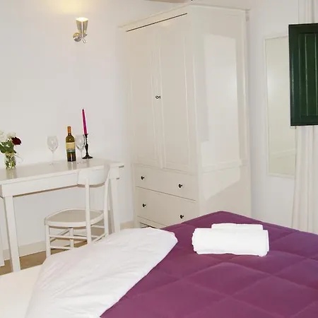 Casale Laurus Bed and breakfast